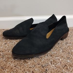 Lucky Brand Black Cahill Leather Flat Women's size 8.5 Slip on Collapsible Heel